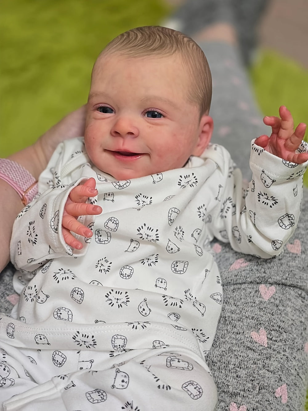 Reborn Doll, 19-Inch Cloth-Body Smiling Figure with Vinyl Head and Limbs, Printed Outfit and Bottle