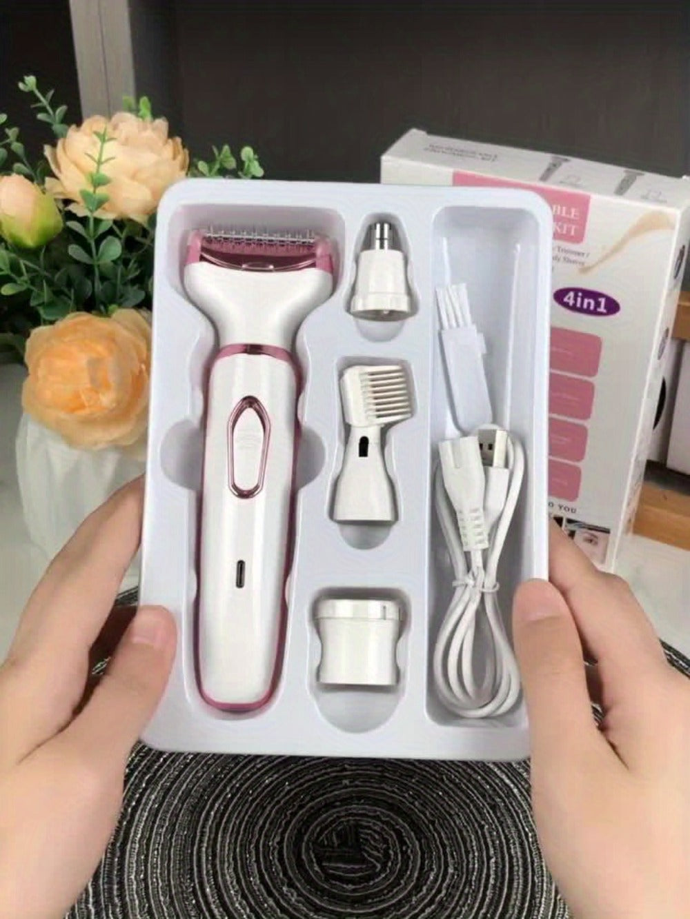 Women's Electric Razor 4-in-1 Grooming Kit Wet Dry Rechargeable Trimmer for Face Nose Legs for Everyday Face, Beard and Body Grooming