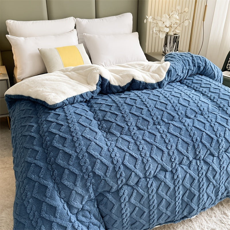 Plush Thick Comforter Blanket – Premium Warm Winter Duvet with 100% Microfiber Fill, Soft Fluffy Bedding for Bedroom & Hotel, Machine Washable (Twin, Full, Queen – Grey & Blue, Excludes Pillowcase)