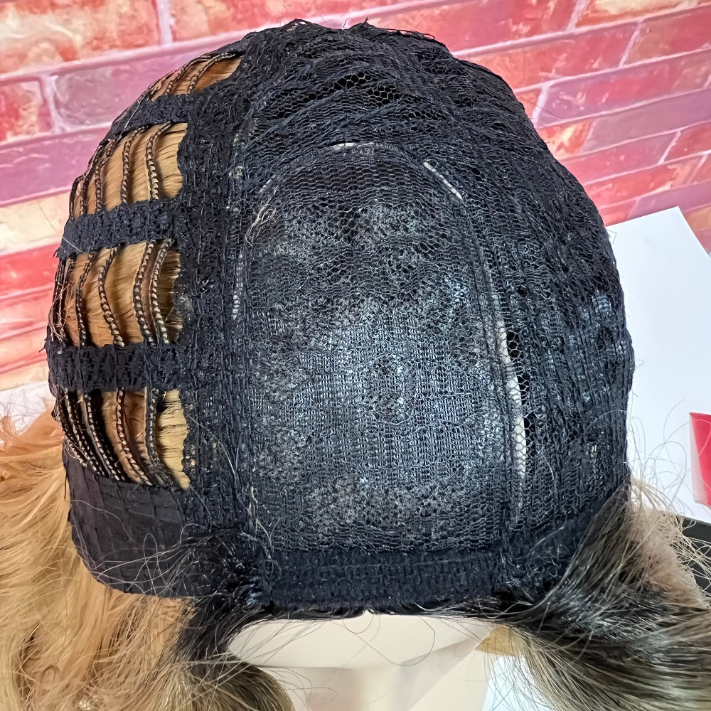 Synthetic Wig 12-Inch Ombre Blonde Curly-Wave Bob with Dark Roots and Adjustable Cap for Party Styling