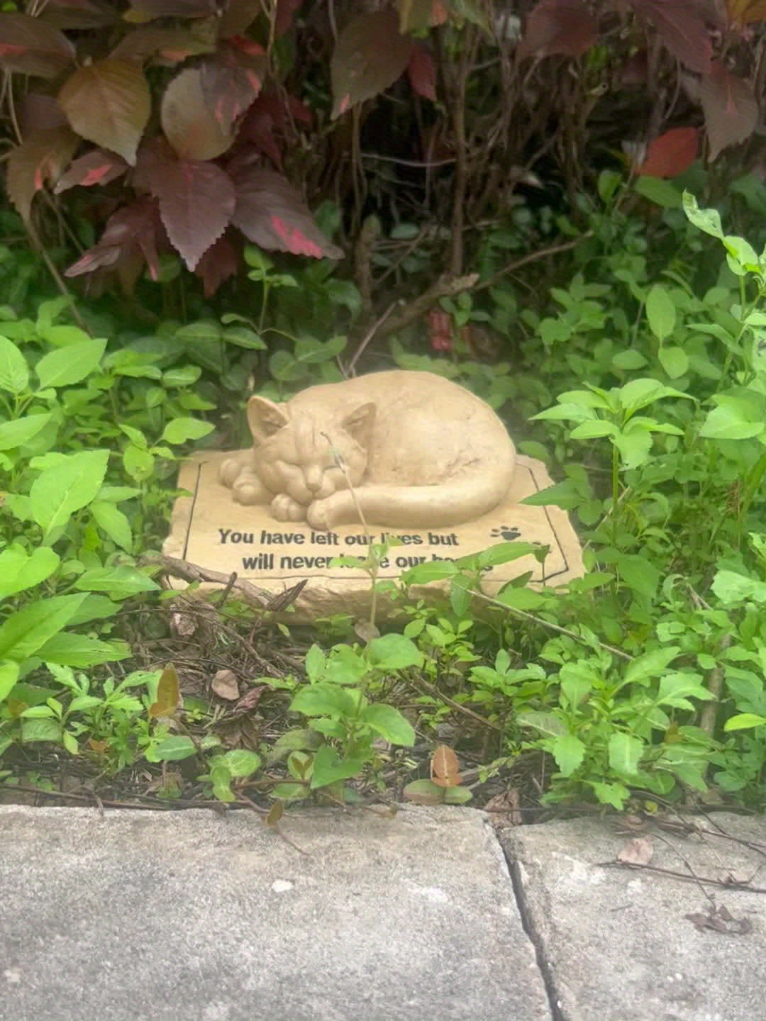 Cat Memorial Stone Garden Grave Marker – 3D Sleeping Cat Tombstone Statue for Outdoor Pet Cemetery, Sympathy Gift for Loss of Cat, Standard & Advanced Version
