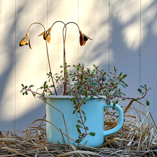 Metal Garden Stakes | Rusty Snowdrop Yard Art Sculpture Outdoor Decor