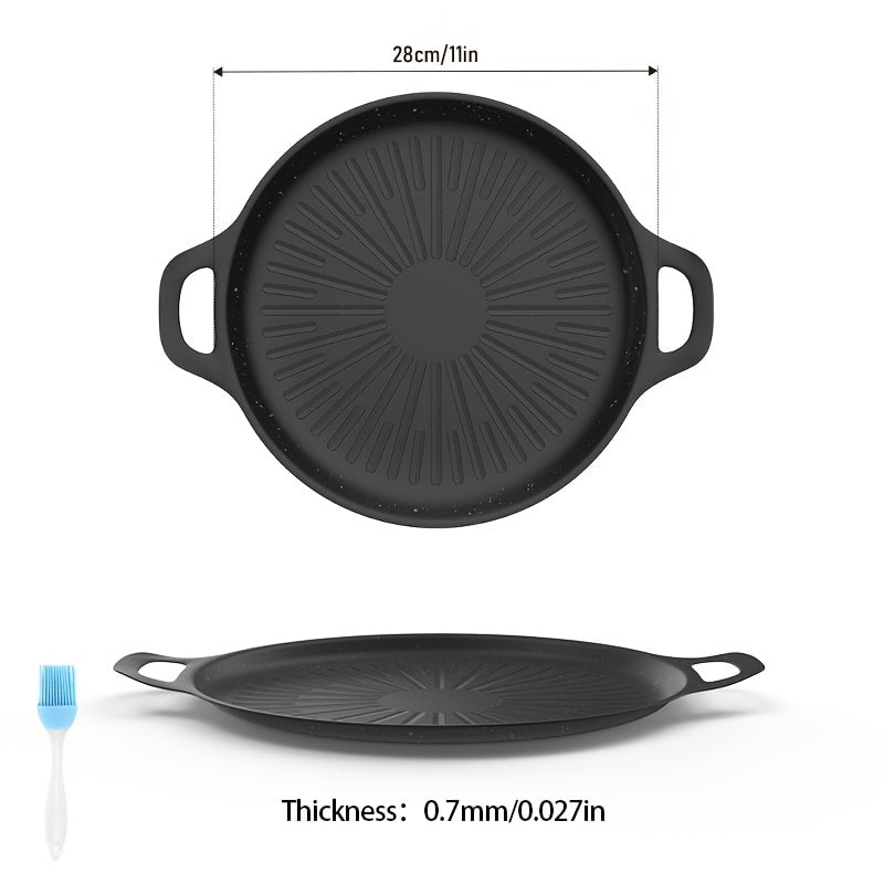 BBQ Griddle Pan Non-Stick with Oil Drain Groove & Double Handles – Multi-Function Grill Frying Pan with Oil Brush for Outdoor BBQ Family Gatherings Indoor Stovetop Cooking | Easy Clean Cookware