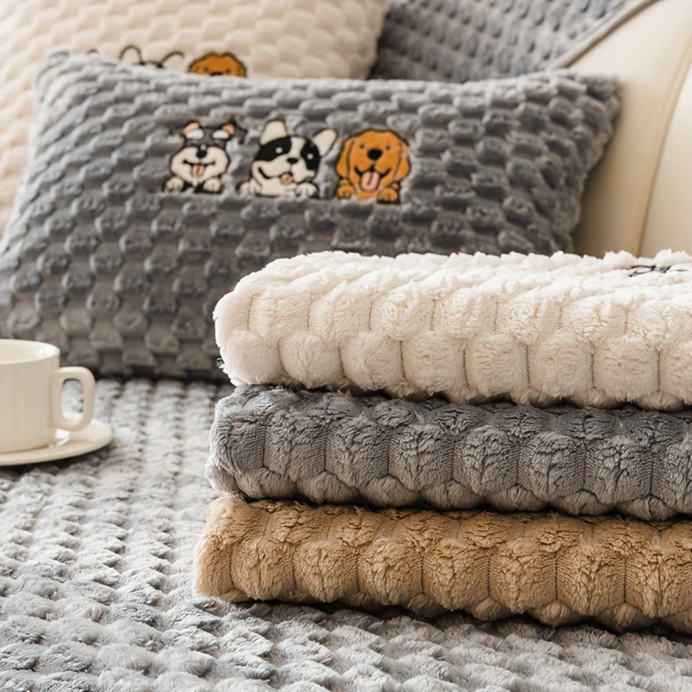 Sofa Cover, Honeycomb Velvet Animal-Embroidered Couch Pad with Non-Slip Backing in Three Colors