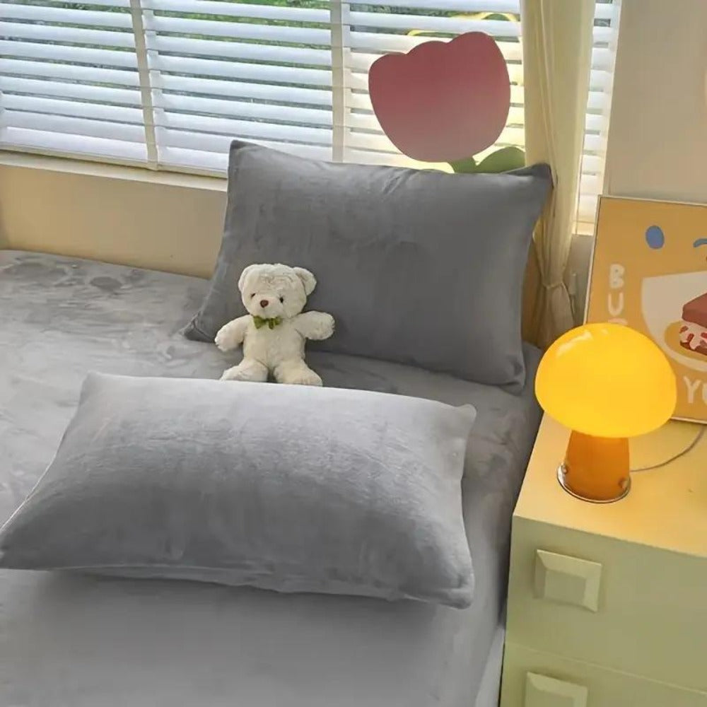 Sheet Set, Double-Sided Velvet Fitted Sheet with 12-to-16-Inch Pocket, One or Two Pillowcases and Eight Colors