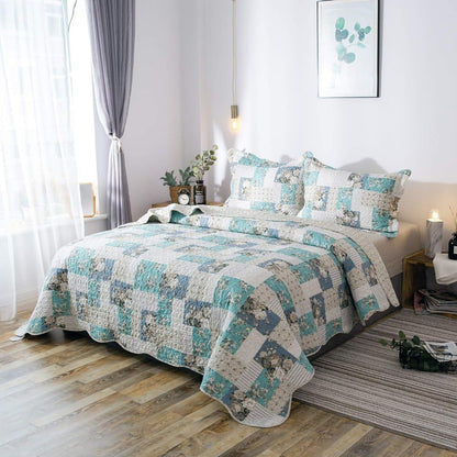 Lightweight Floral Quilt Set in Twin, Queen or King Sizes with 17 Paisley and Patchwork Color Options