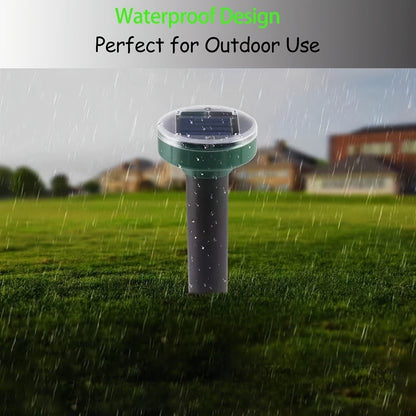 Solar Ultrasonic Pest Repeller Outdoor Waterproof Rodent Repellent Stake for Yard Garden Farm Mole Snake Skunk Dog Deterrent Device IP44 2/4/6/10 Pack