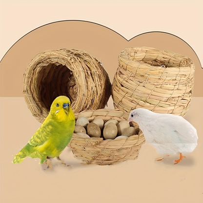 Handwoven Straw Nesting Basket with Soft Inner Lining, Round Opening and 12 cm Pictured Diameter