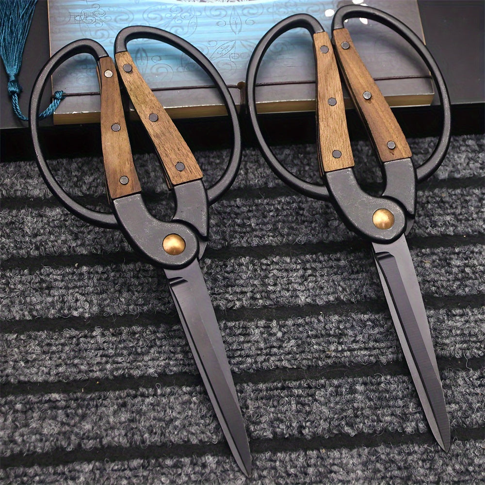 Two-Piece Long-Loop Garden Pruning Shears Set with Wooden Grip Inlays and Black Straight Blades