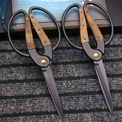 Two-Piece Long-Loop Garden Pruning Shears Set with Wooden Grip Inlays and Black Straight Blades