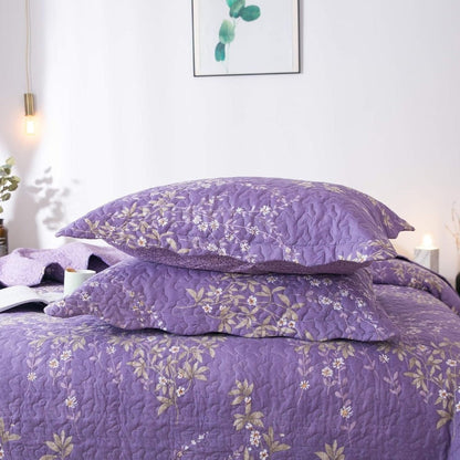 Lightweight Floral Quilt Set in Twin, Queen or King Sizes with 17 Paisley and Patchwork Color Options