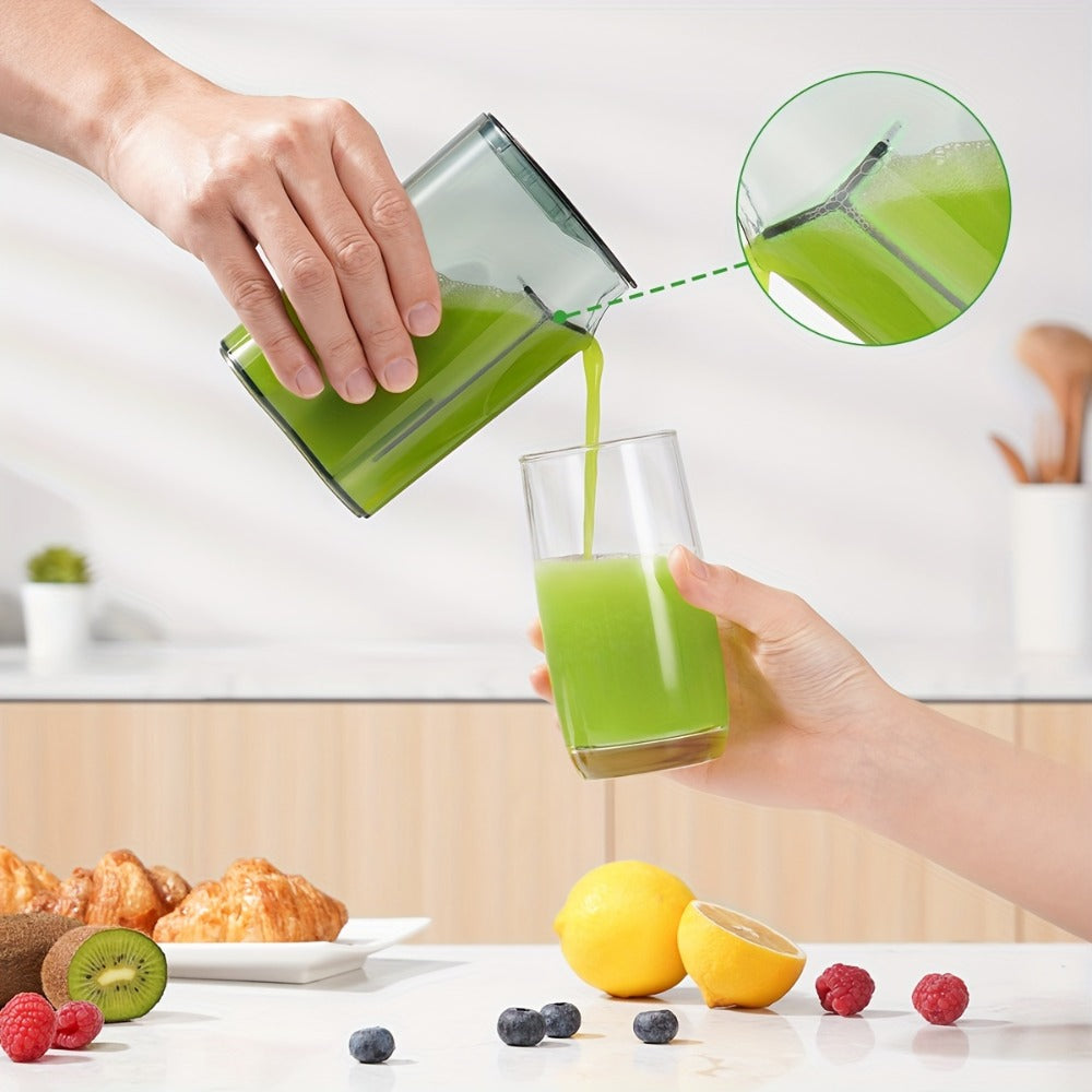 Compact Centrifugal Juicer with 2.5-Inch Feed Chute, Low, High and Pulse Dial in Black or Silvery