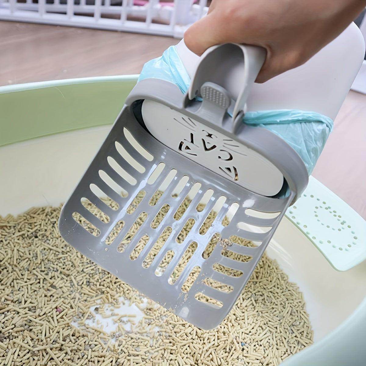 Cat Litter Scoop with Waste Bag Holder - Durable Plastic Litter Shovel with Removable Garbage Bag Dispenser, Easy Cleaning Tool for All Cat Breeds, Daily Litter Box Maintenance, Off-White