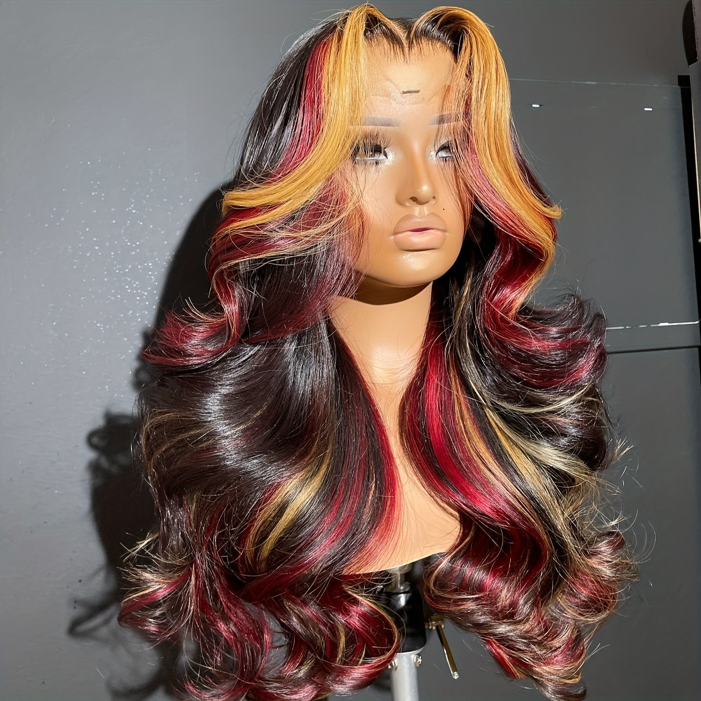Lace Front Wig 28in Body Wave Highlight Style with 13x4 HD Lace, 180% Density, Combs and Strap