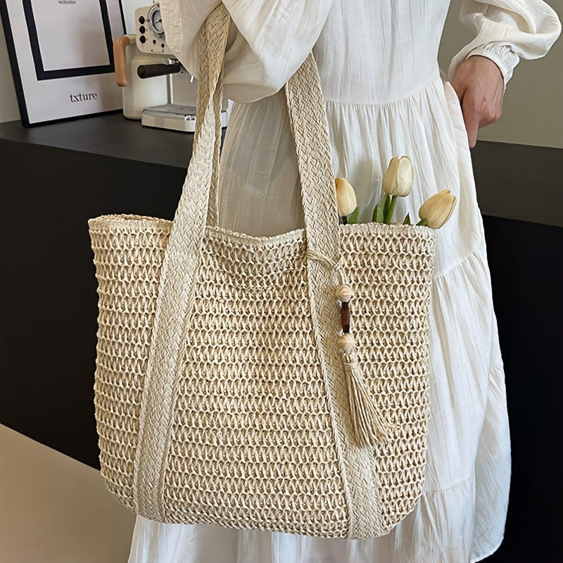 Straw Woven Tote Bag for Women Large Capacity Beach Bag Handwoven Shoulder Bag with Tassel Summer Vacation Travel Shopping Bag