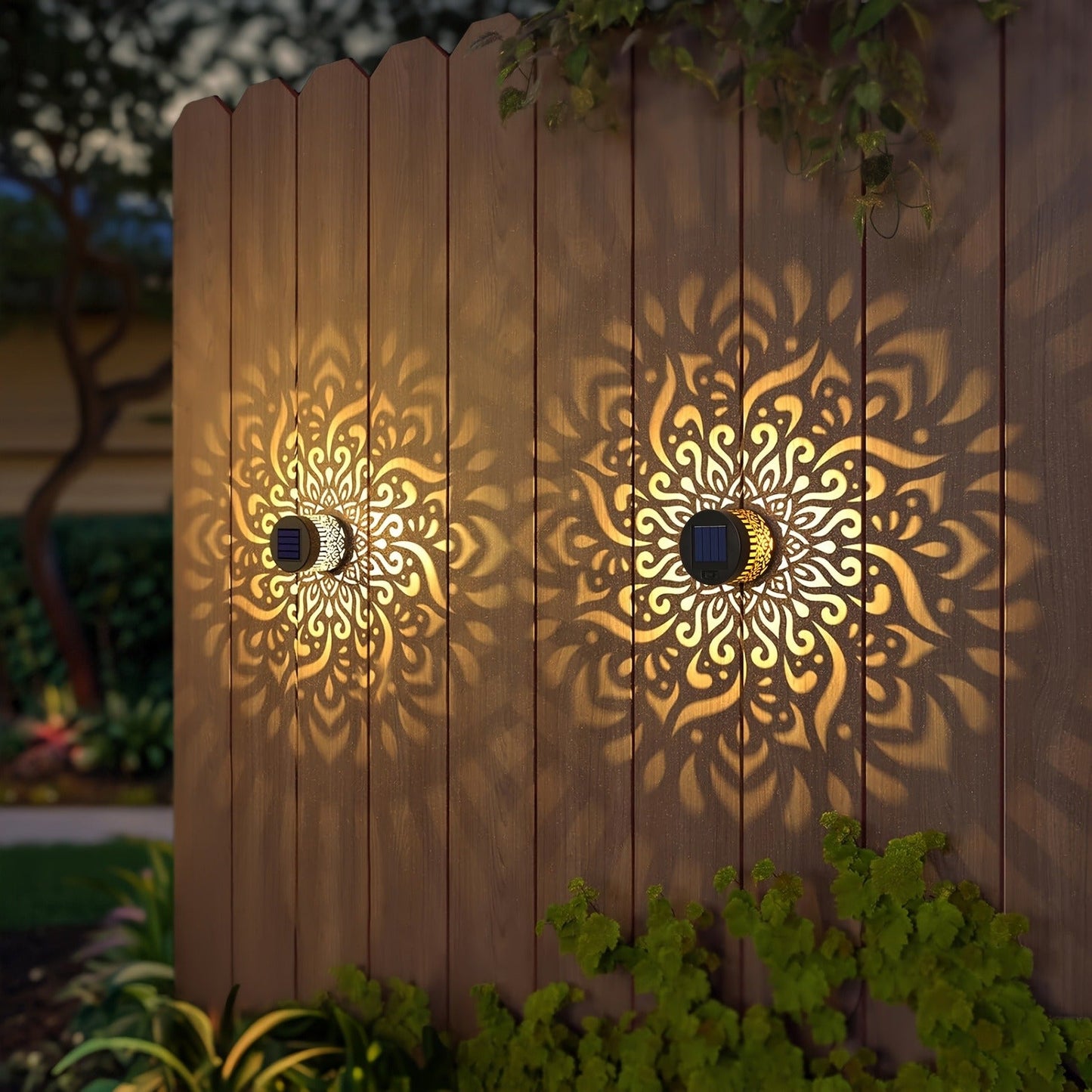 Solar Garden Lights IP65 Mandala Metal Wall Lanterns with Pattern Projection in 1/2/4 Packs for Fence Decor