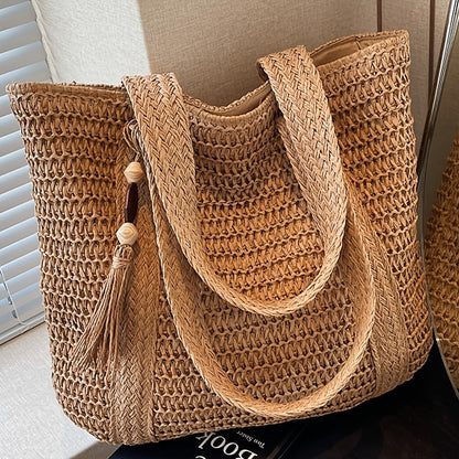 Straw Woven Tote Bag for Women Large Capacity Beach Bag Handwoven Shoulder Bag with Tassel Summer Vacation Travel Shopping Bag
