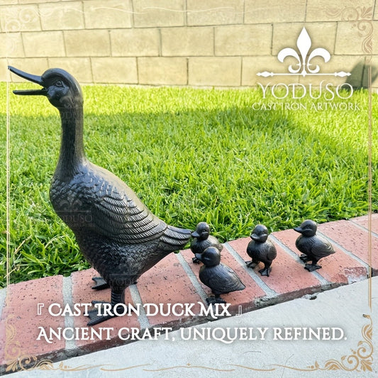 Garden Duck Statue Cast Iron Outdoor Lawn Ornament Rustic Farmhouse Metal Sculpture Mother Duck Ducklings Yard Decor Multiple Styles