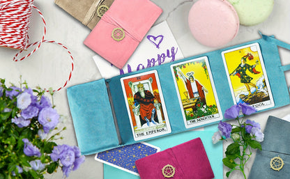 Tarot Card Bag Velvet Pouch with Retro Pendant – 5pcs Lightweight Tarot Storage Holder Set, Mystical Drawstring Bags for Tarot Cards, Crystals & Oracle Decks