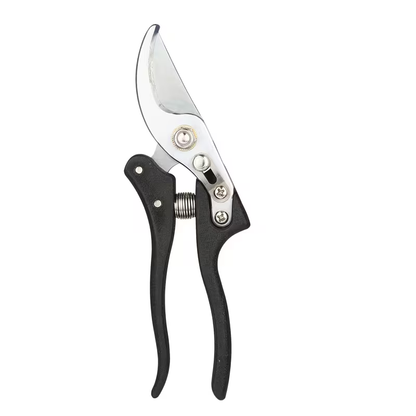 Japanese Gardening Shears Heavy Duty with Ergonomic Handle, Floral Scissors & Pruning Shears for Plant Trimming, Branch Cutting & Outdoor Garden Work – Gold & Black