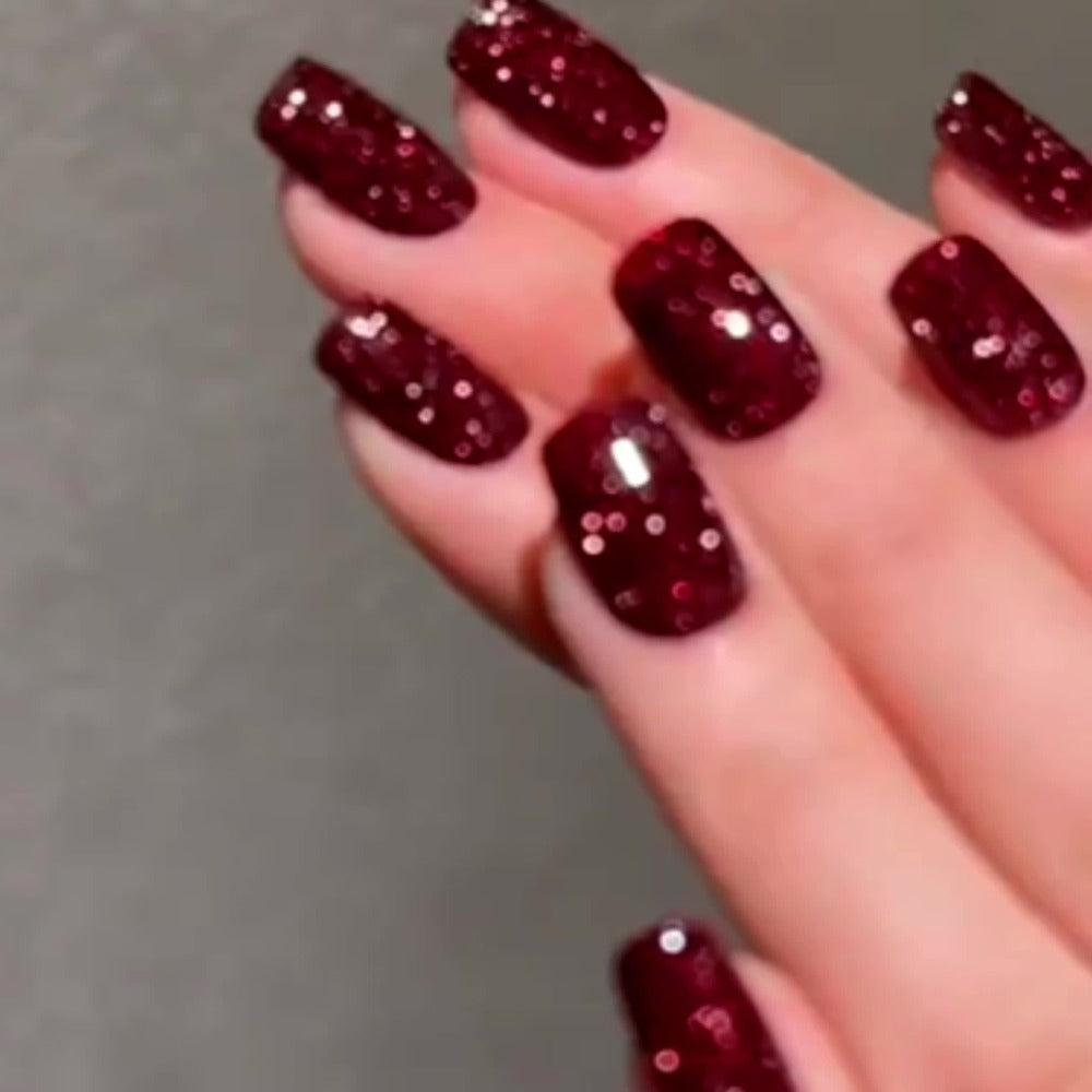 Gel Nail Polish 2-Piece Shattered-Flash Set in Silvery Red No.104 and No.105 Gilt Bottles for Nail Art