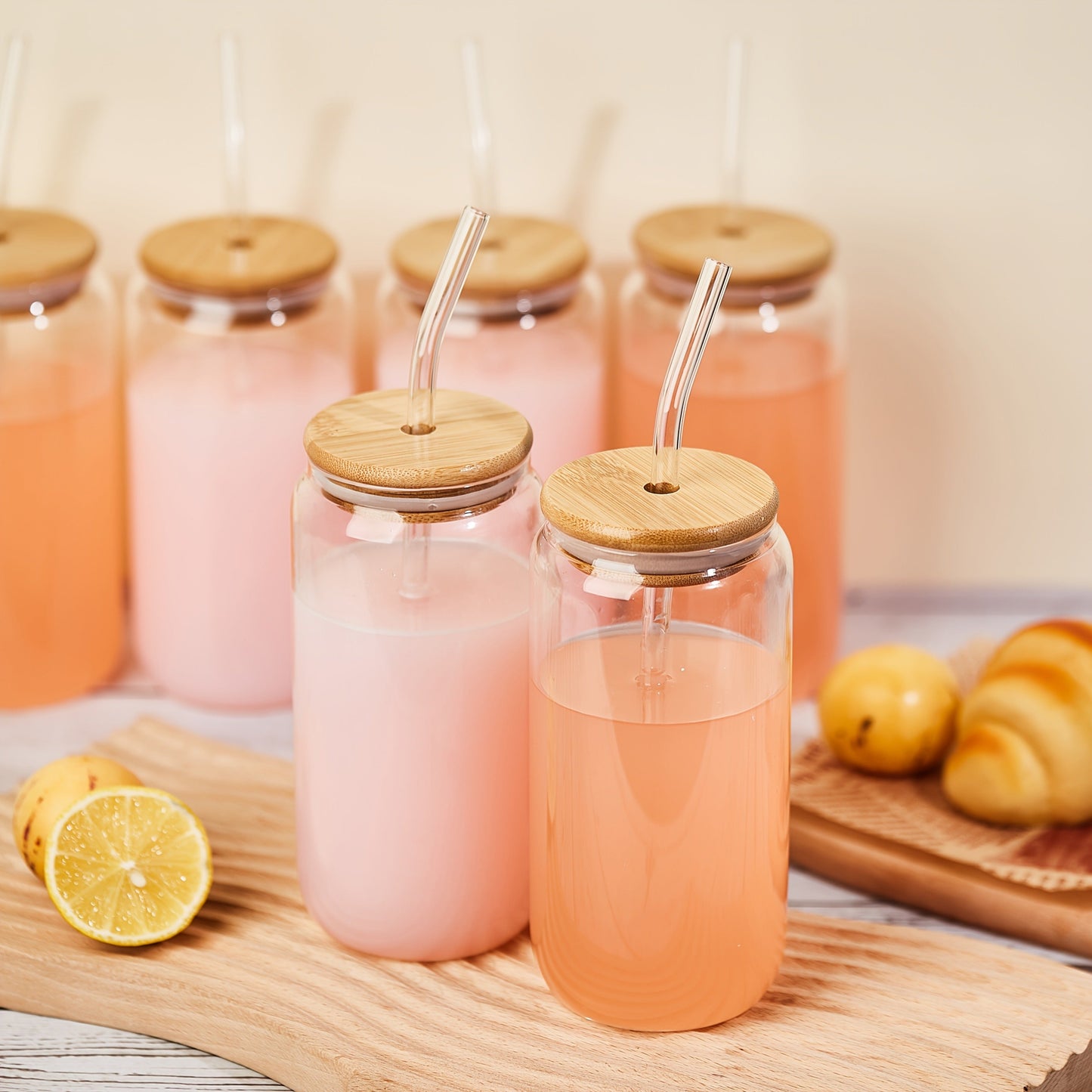 Drinking Glasses Set with Lid and Straw 550ml Oval Glass Cups 4 or 6 Piece – Iced Coffee Smoothie Bubble Tea Juice Tumbler Set for Home Entertaining Gifting
