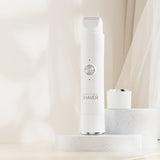 【white】