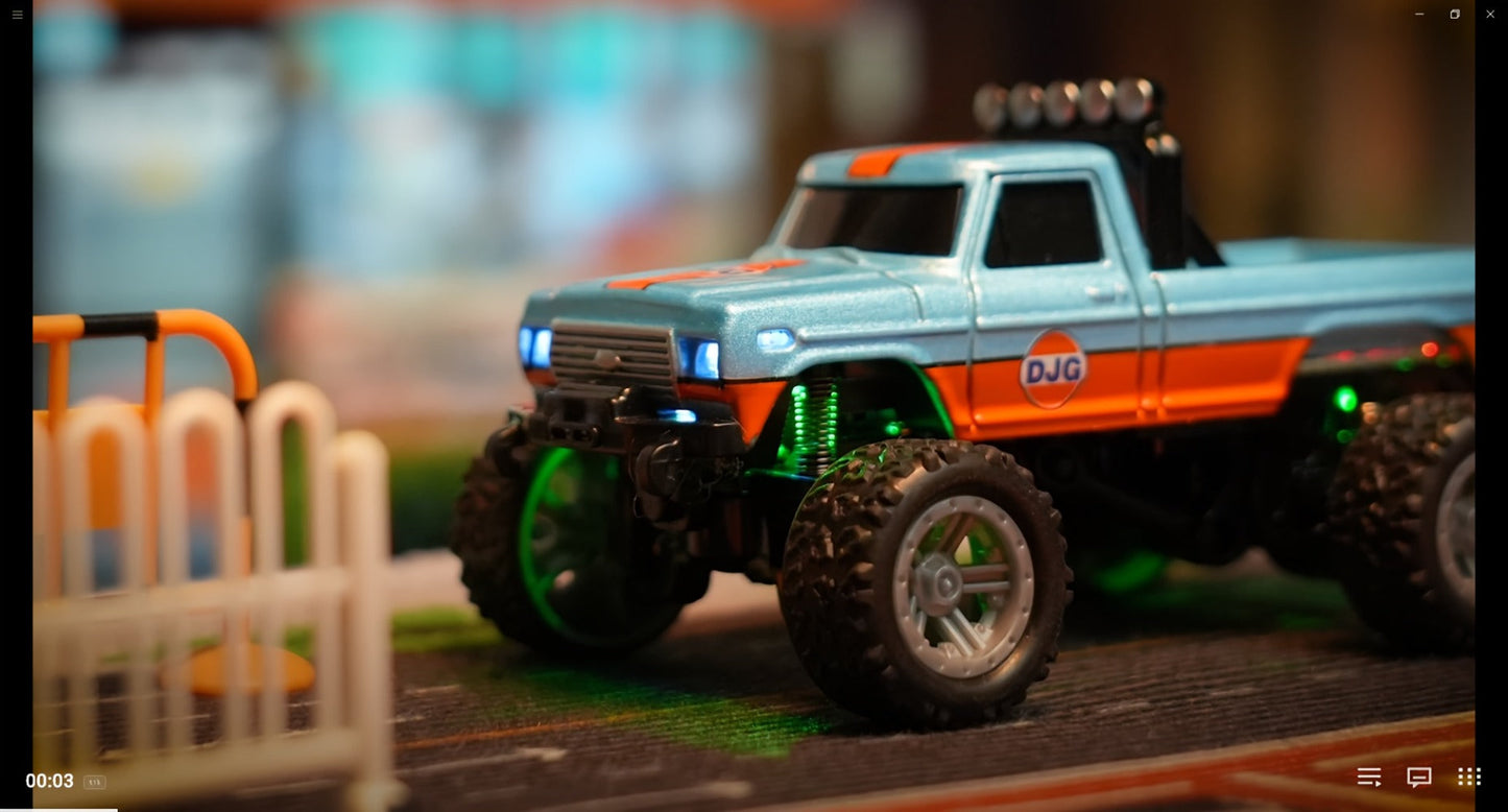 Mini Remote Control Pickup Truck with Detachable Trailer, Five Color Options and Spring Suspension