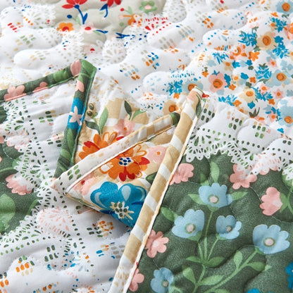 Floral Patchwork Quilt Set in Green, Blue, Grey Pink or Pink with Twin, Full/Queen and King Sizes