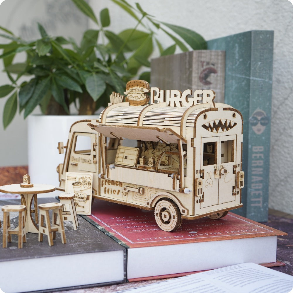 Wooden Food Truck 3D Puzzle Model Kit with Burger Stand Body, Miniature Tables and Pictured 21.5 cm Length