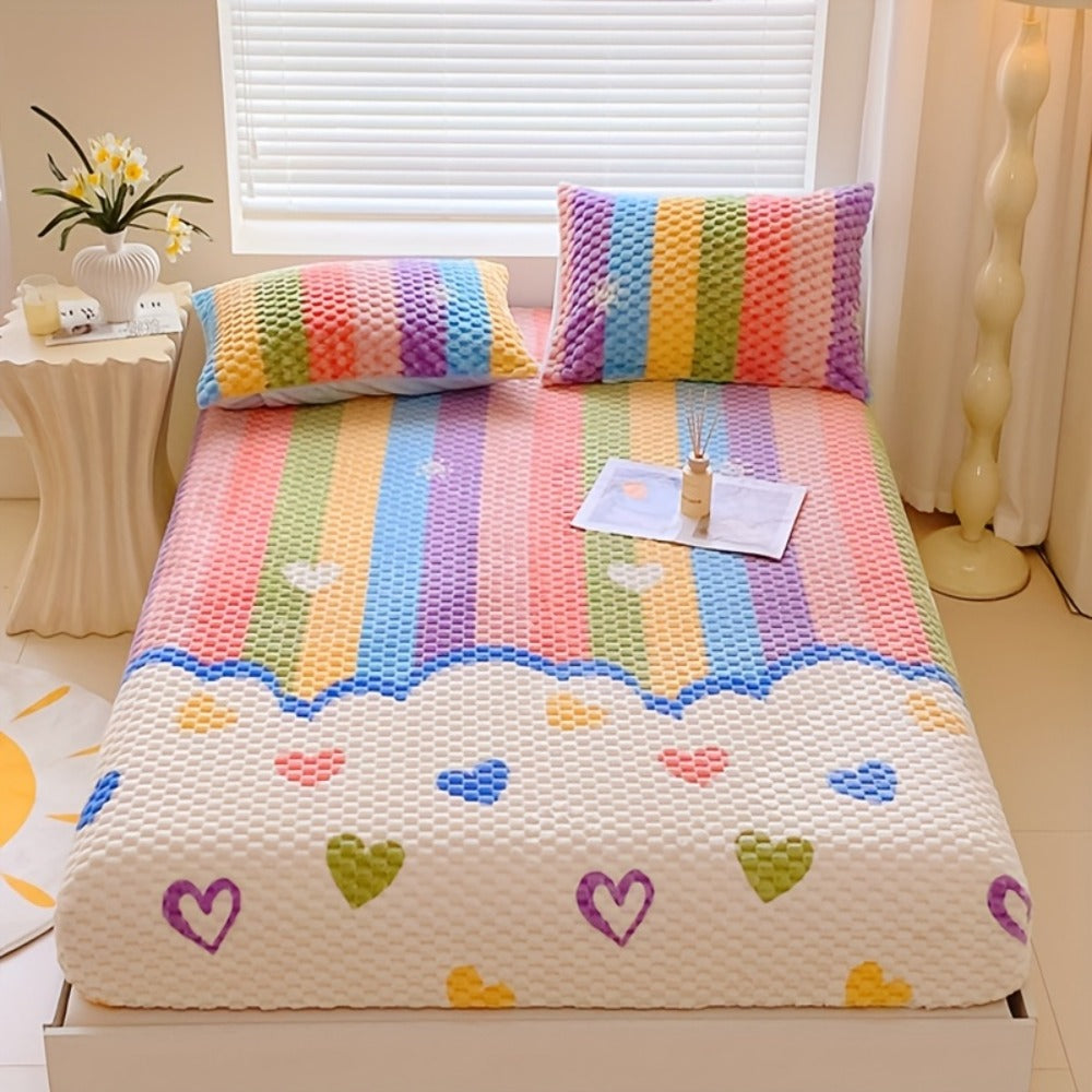 Milk Velvet Fitted Bed Sheet with Heart Carved Design – Soft Mattress Protective Cover, Fully Enclosed Dust Cover, Machine Washable Bedding for Bedroom, Guest Room & Hotel – Twin Full Queen King