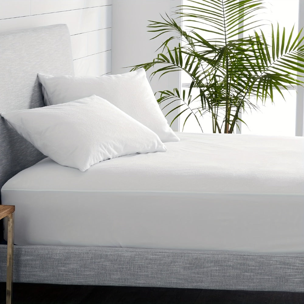 Three-Piece Bamboo Fiber Fitted Sheet Set with Pillowcases in Eight Size and Color Options for Bedrooms