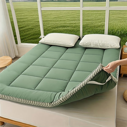 Mattress Topper Flannel Bubble Quilt with Fiber Fill, Foldable Format and Five Color Options