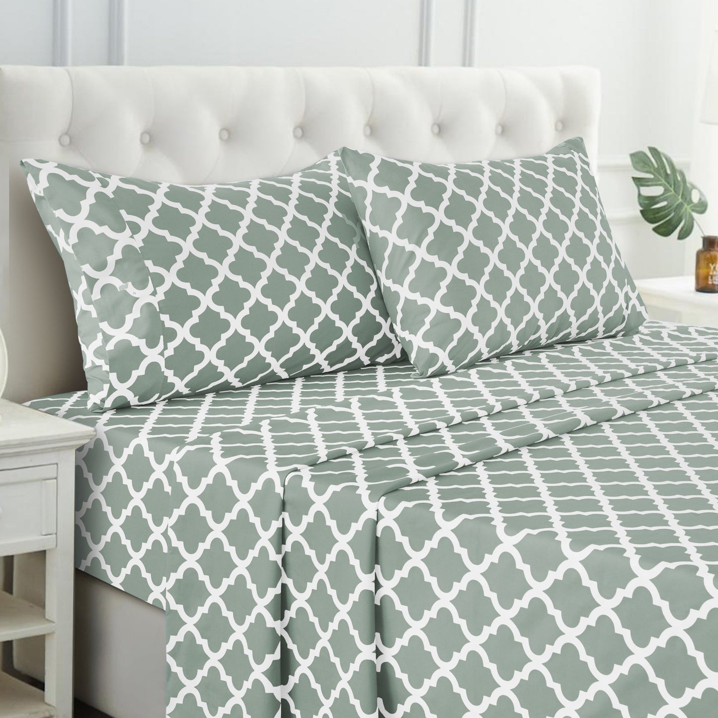 Bed Sheet Set Brushed Polyester in 3- or 4-Piece Configuration with Six Sizes and Eight Colors