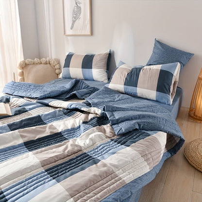 Floral Three-Piece Thin Quilt Set with Two Pillowcases, Twin to King Sizes and Three Printed Styles
