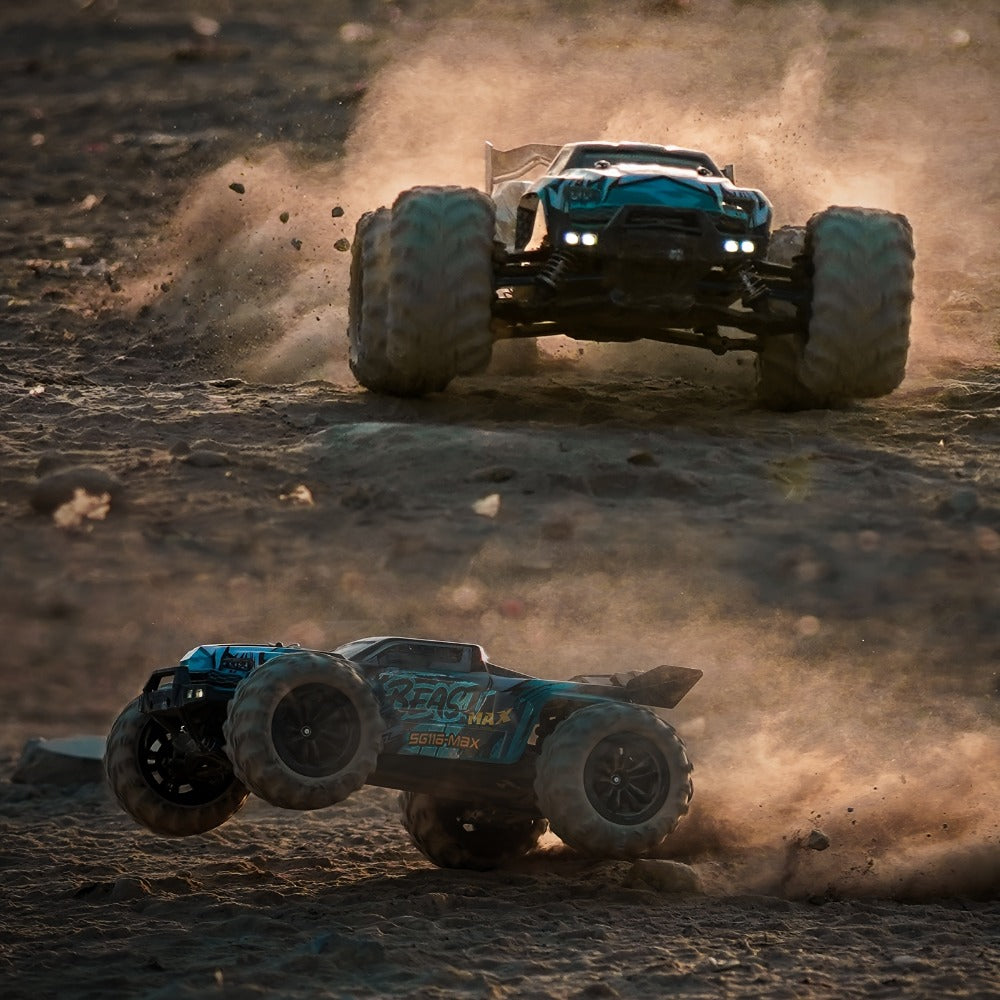 Remote Control Car, 1:16 4WD RC390 Off-Road Racer with 70 km/h Label, LED Lights and Two Batteries
