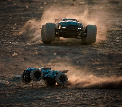 Remote Control Car, 1:16 Scale 4WD Off-Road Truck with 2.4GHz Control, 70KM/H Source Speed and Four Color Options