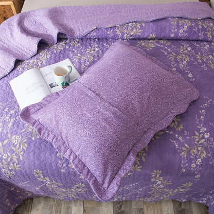 Lightweight Floral Quilt Set in Twin, Queen or King Sizes with 17 Paisley and Patchwork Color Options