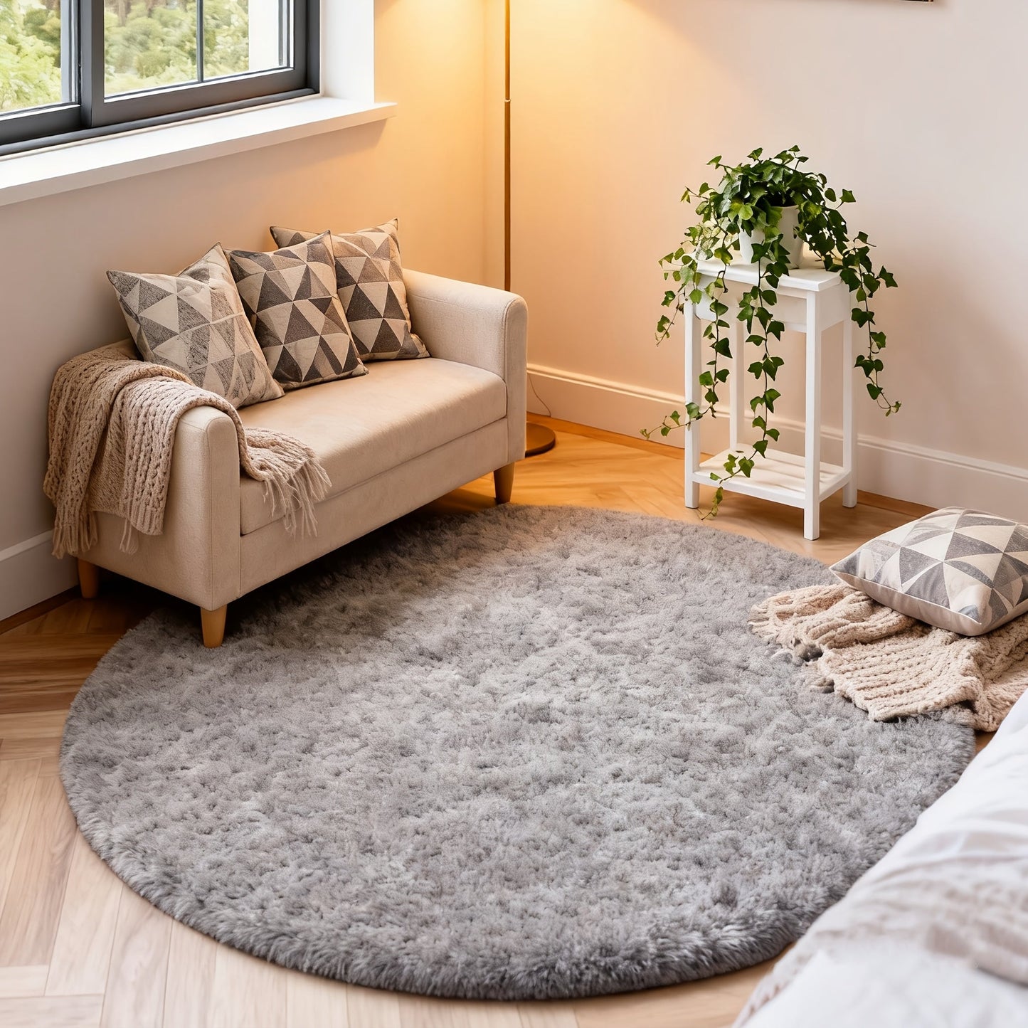 Round Shaggy Area Rug in Seven Solid or Tie-Dye Colors with 4 x 4-Foot to 8 x 8-Foot Sizes