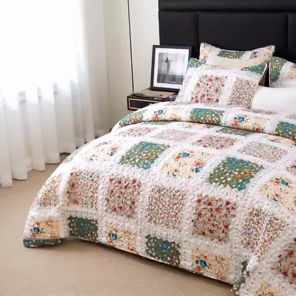 Floral Patchwork Quilt Set in Green, Blue, Grey Pink or Pink with Twin, Full/Queen and King Sizes