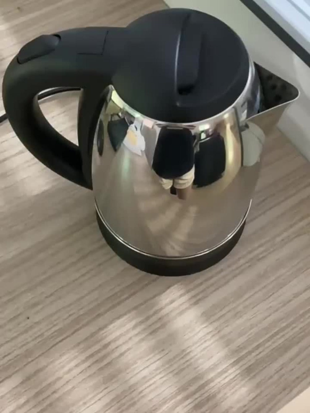 Electric Kettle 2L Stainless Steel Double-Wall Design with LED Indicator, Auto Shut-Off and 360-Degree Base