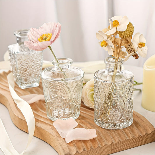 Party Decorations Clear Mini Bud Vase Set with 12, 30, 43 or 52 Mixed Shapes for Table Displays