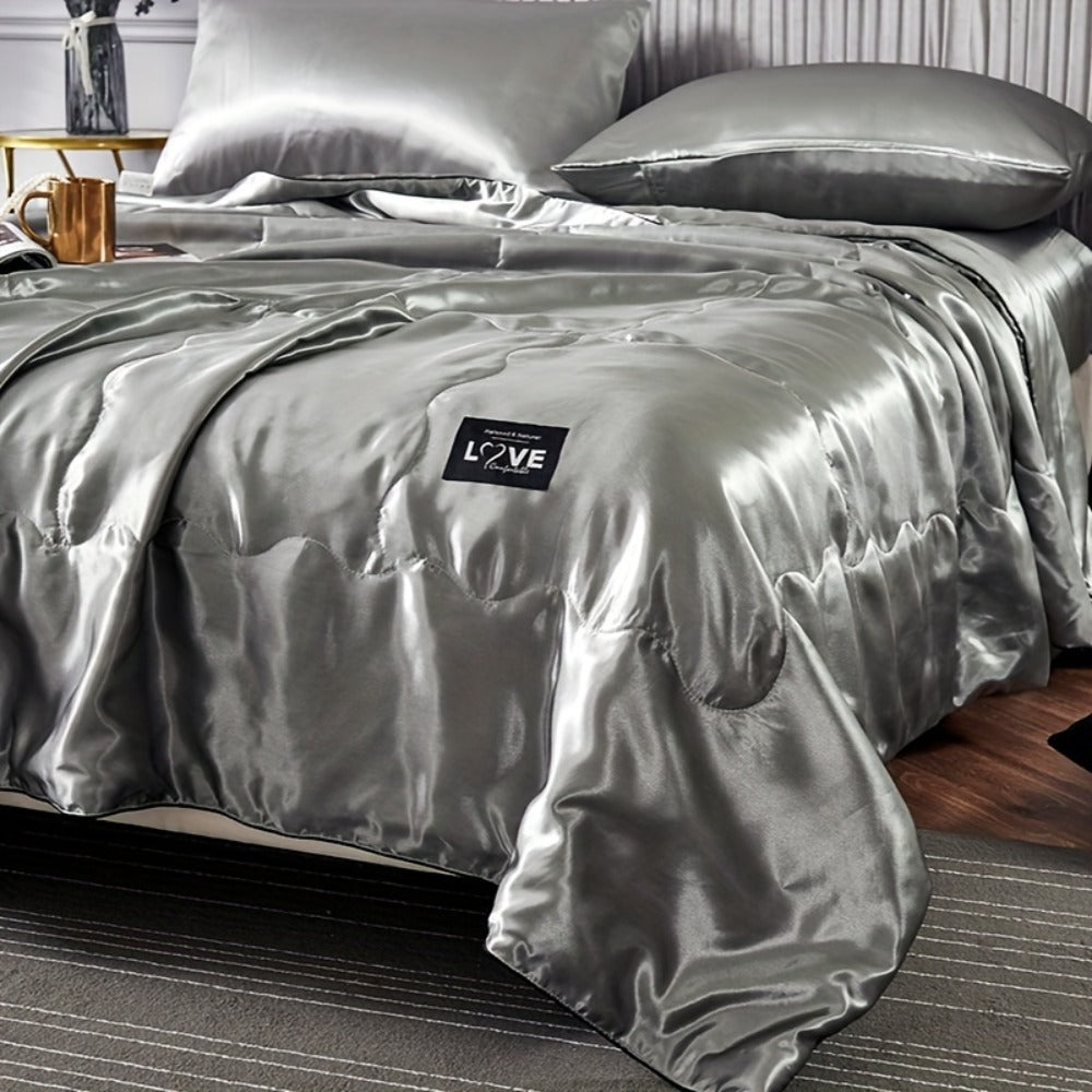Satin-Look Summer Quilt in White, Silvery Grey, Pink or Lake Blue with Twin and Full Sizes