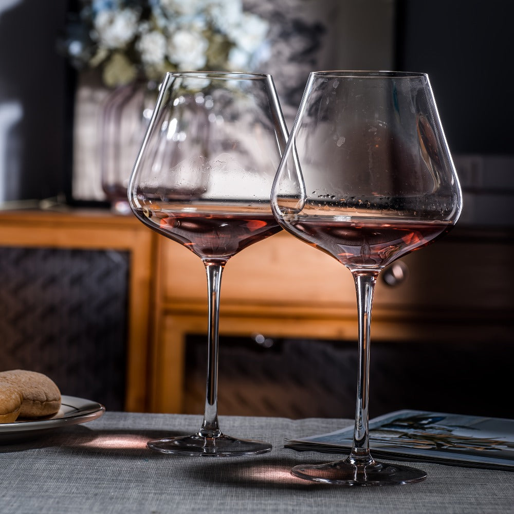 Four-Piece Long-Stem Wine Glass Set with Clear Wide Bowls, Narrow Stems and Rounded Bases for Table Service