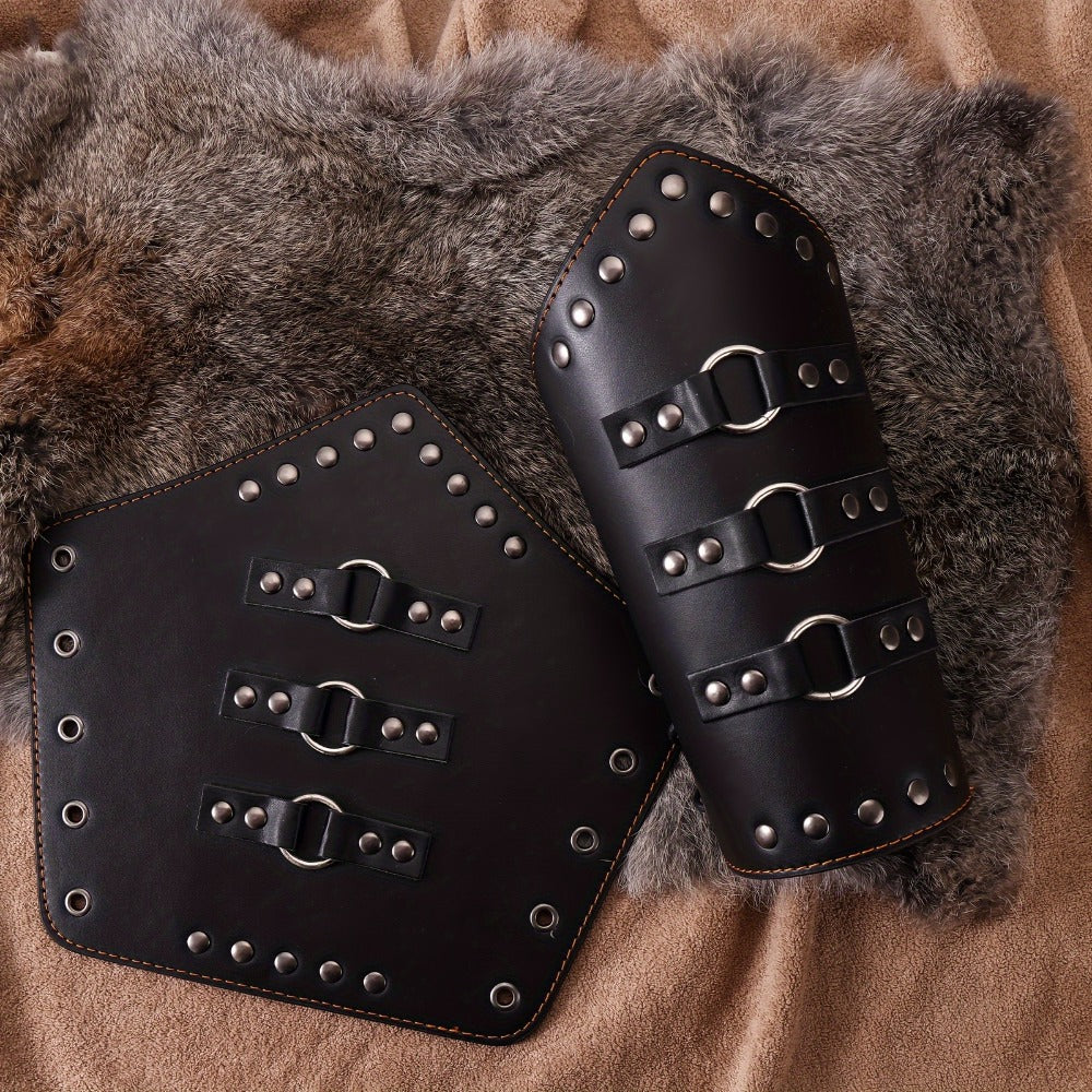 Medieval Arm Bracers 2pcs PU Leather Gauntlet Wristbands for Men, Renaissance Knight Warrior Viking Cosplay Costume Prop for Halloween LARP Stage Performance Photo Shoot, Black & Brown