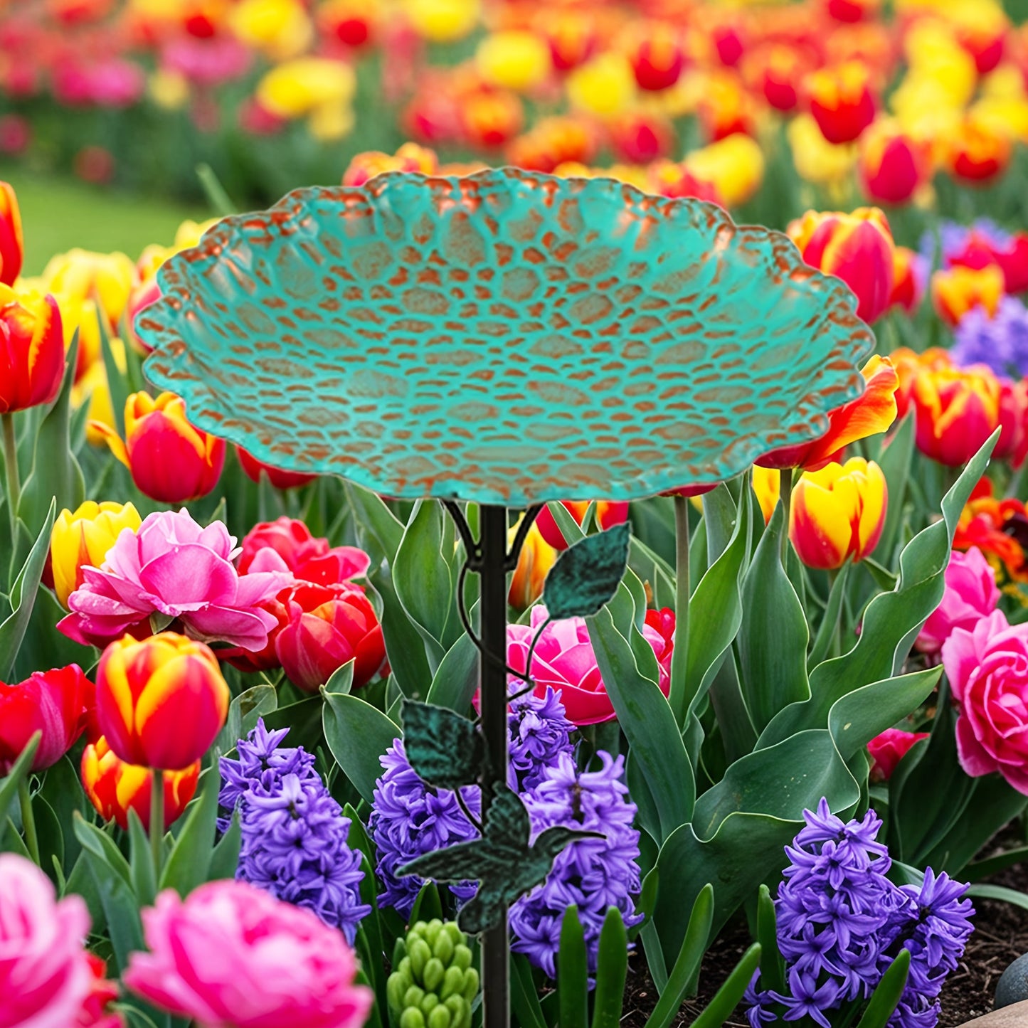 Green Sculpted Lotus-Leaf Bird Bath with 26 cm Bowl, 82 cm Ground Stake and Decorative Bird Perch