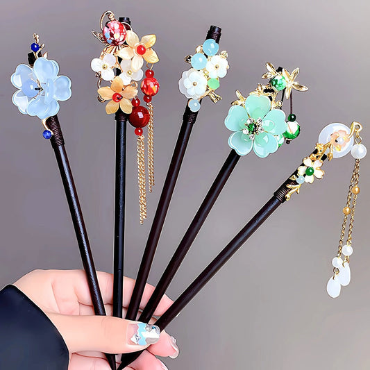 Hair Accessories Five-Piece Wooden Flower Hairpin Set in Mixed Finishes for Buns and Updos