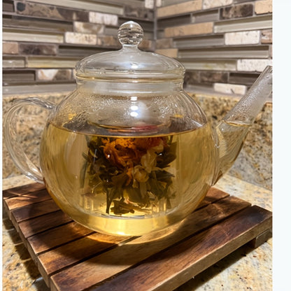 Glass Teapot with Removable Infuser 51oz Borosilicate Clear Tea Kettle Stovetop Safe for Loose Leaf Blooming Herbal & Flower Tea