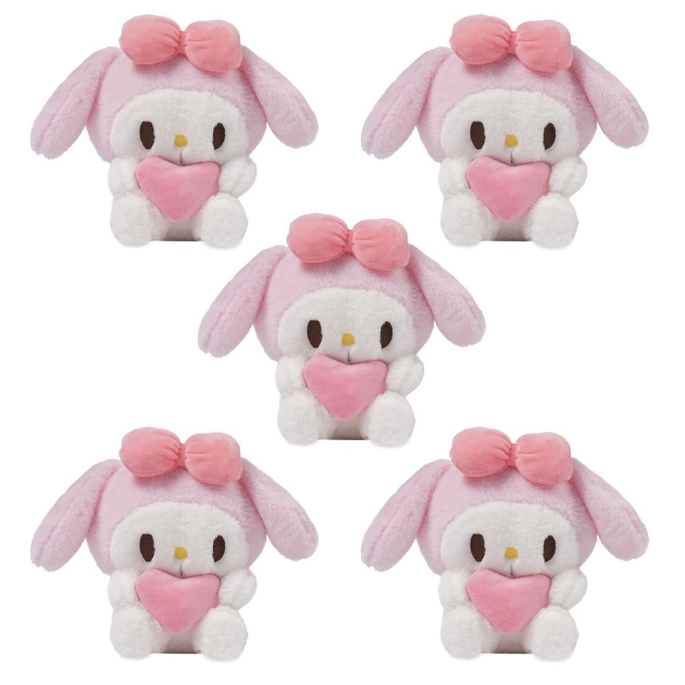 Plush Toy Heart-Holding Character Set with Five Pieces and Four Style Choices for Character Display, Room Decor and Gift Presentation