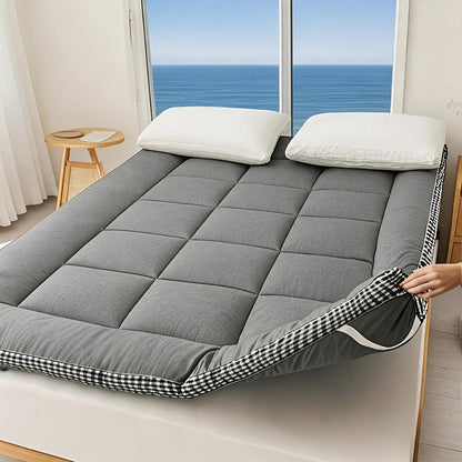 Mattress Topper Flannel Bubble Quilt with Fiber Fill, Foldable Format and Five Color Options